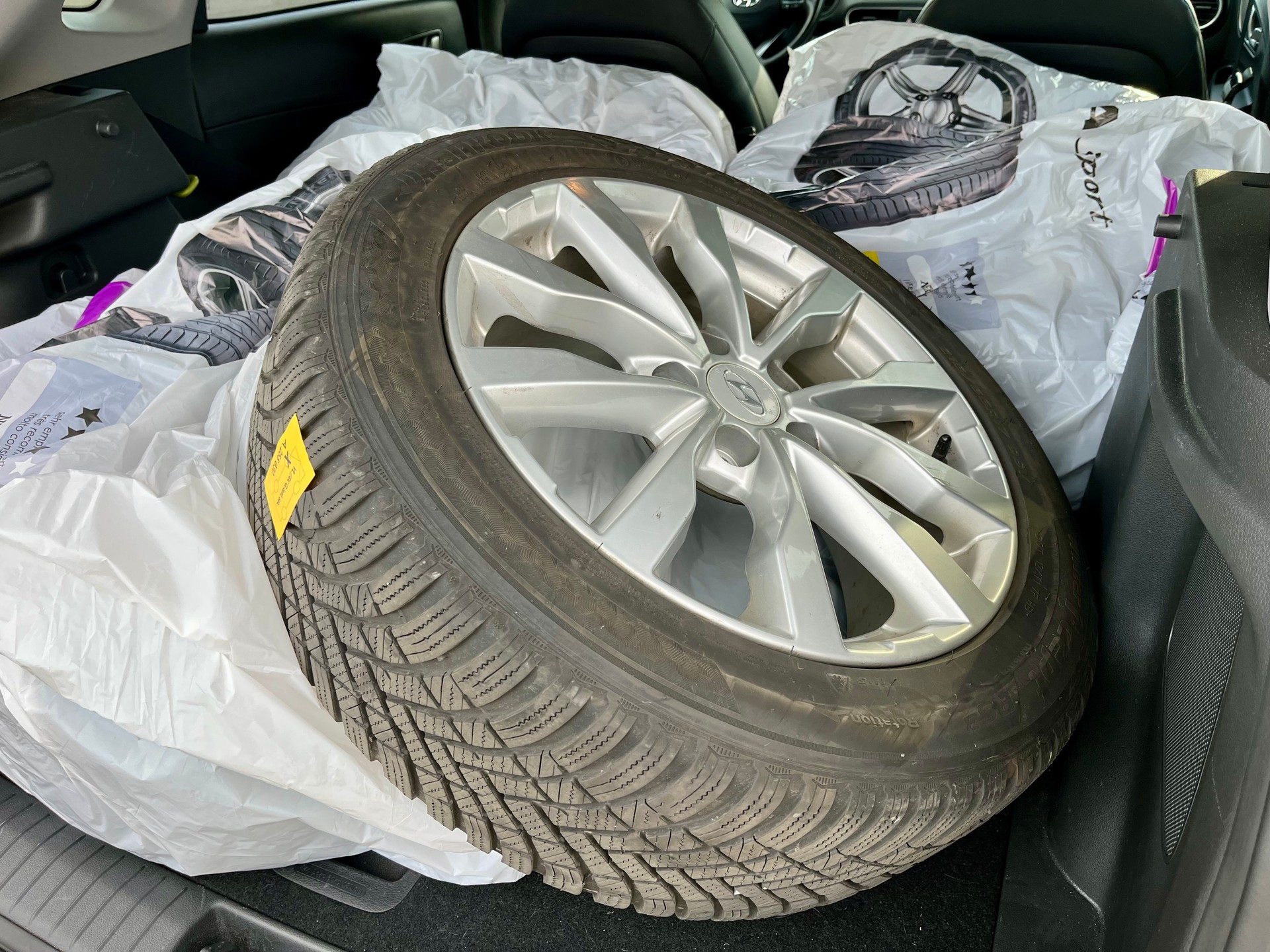 HYUNDAI Kona EV Origo Swiss 204PS-image-12