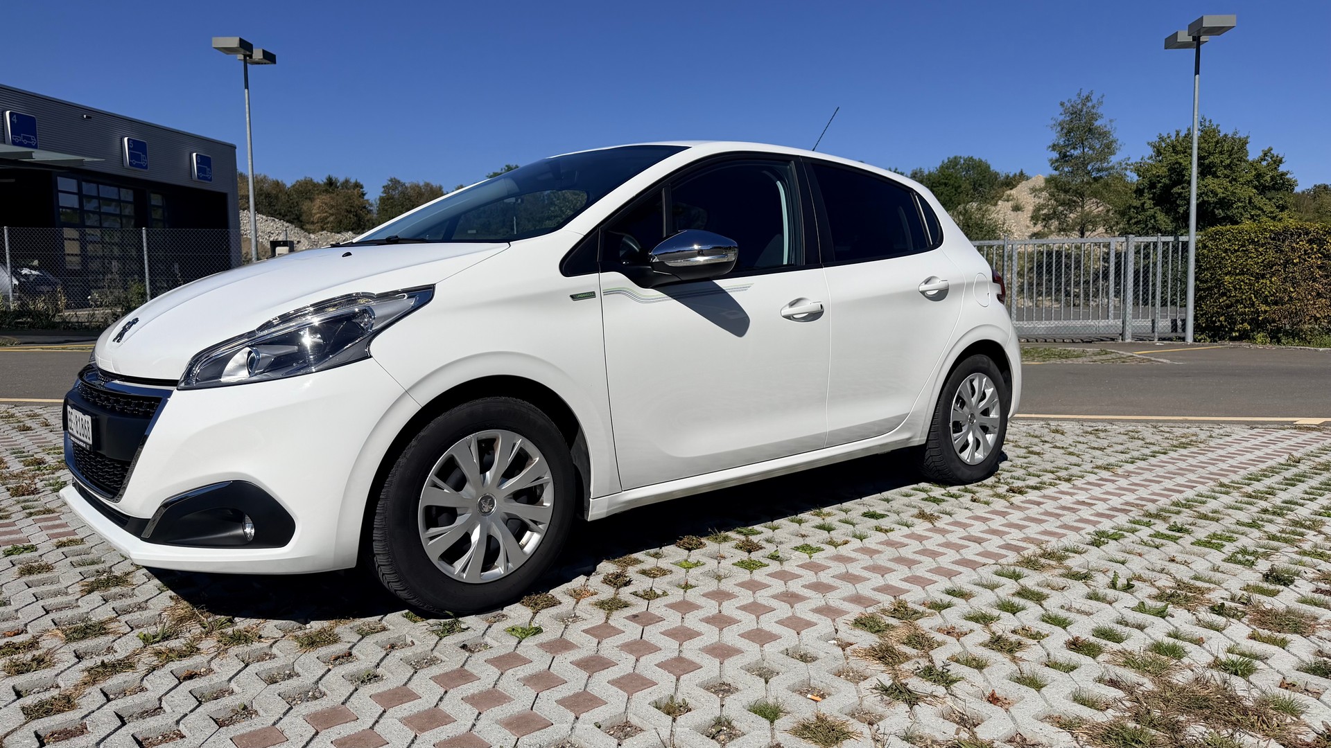 PEUGEOT 1.2 PureTech Active-image-0