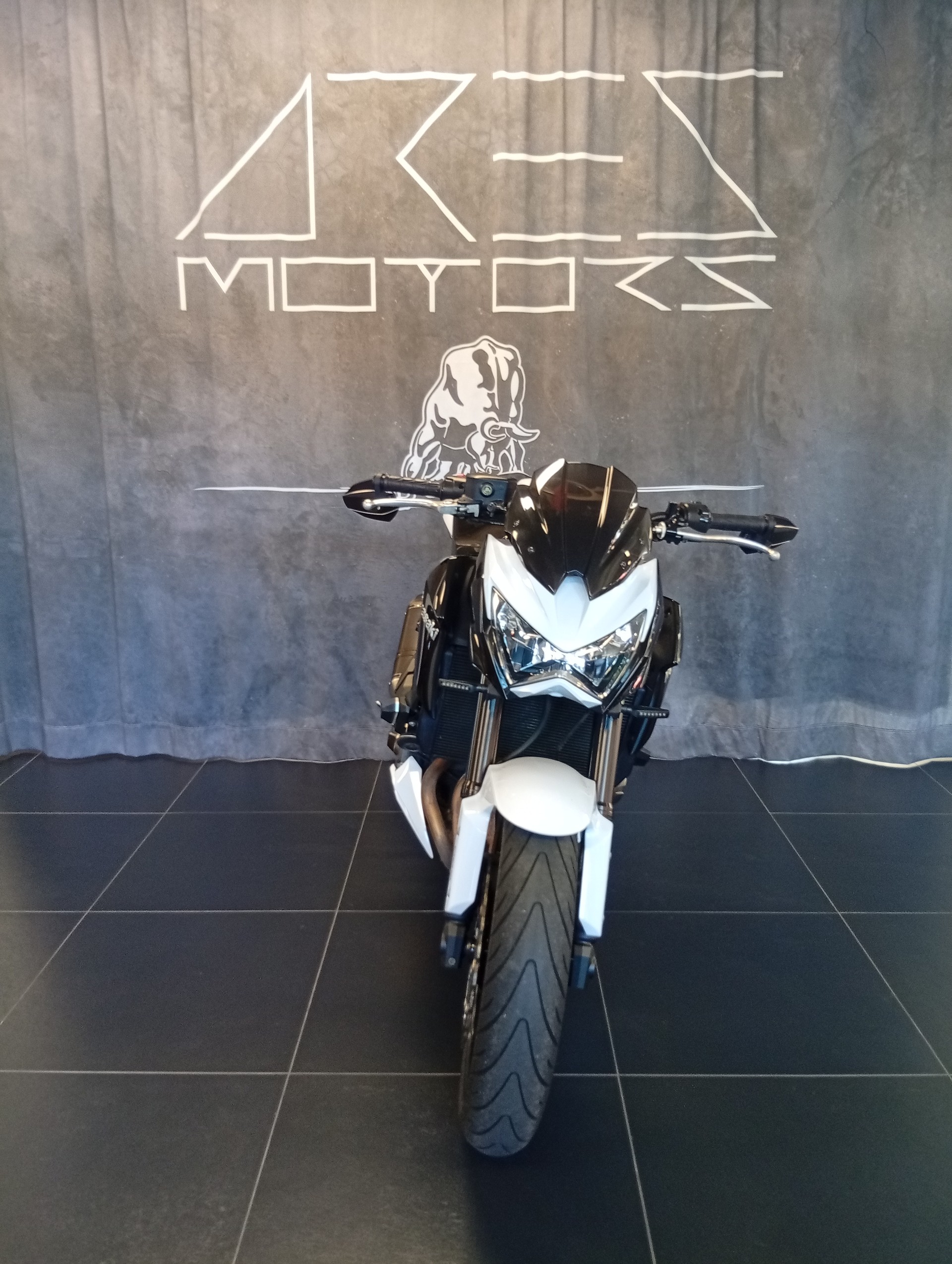 KAWASAKI Z 800 ABS-showroom-element-2