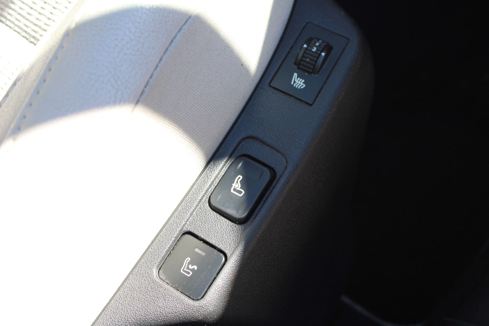 CITROEN C4 Berline 1.6 THP Exclusive EGS6-image-13
