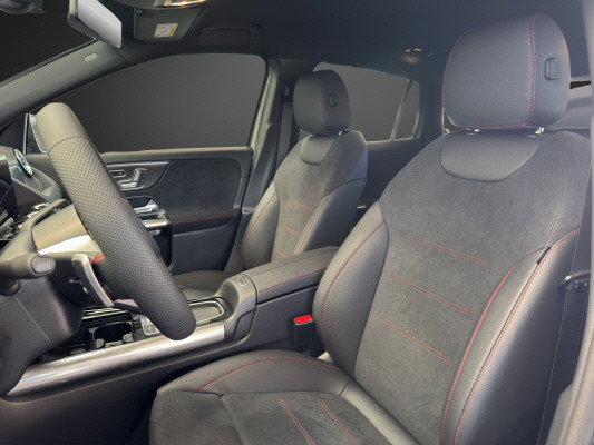 MERCEDES-BENZ GLA 200 Night Star 7G-D-image-8