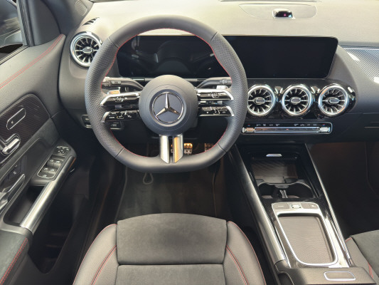 MERCEDES-BENZ GLA 200 Night Star 7G-D-image-7