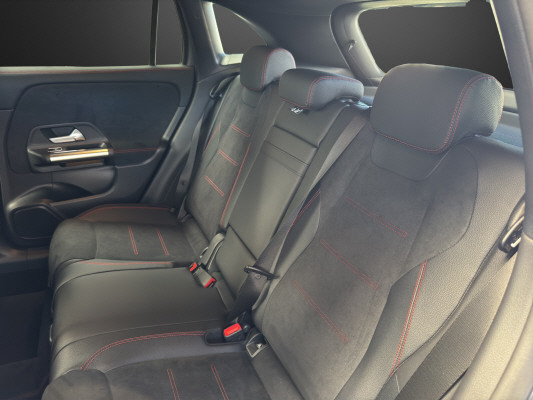 MERCEDES-BENZ GLA 200 Night Star 7G-D-image-10
