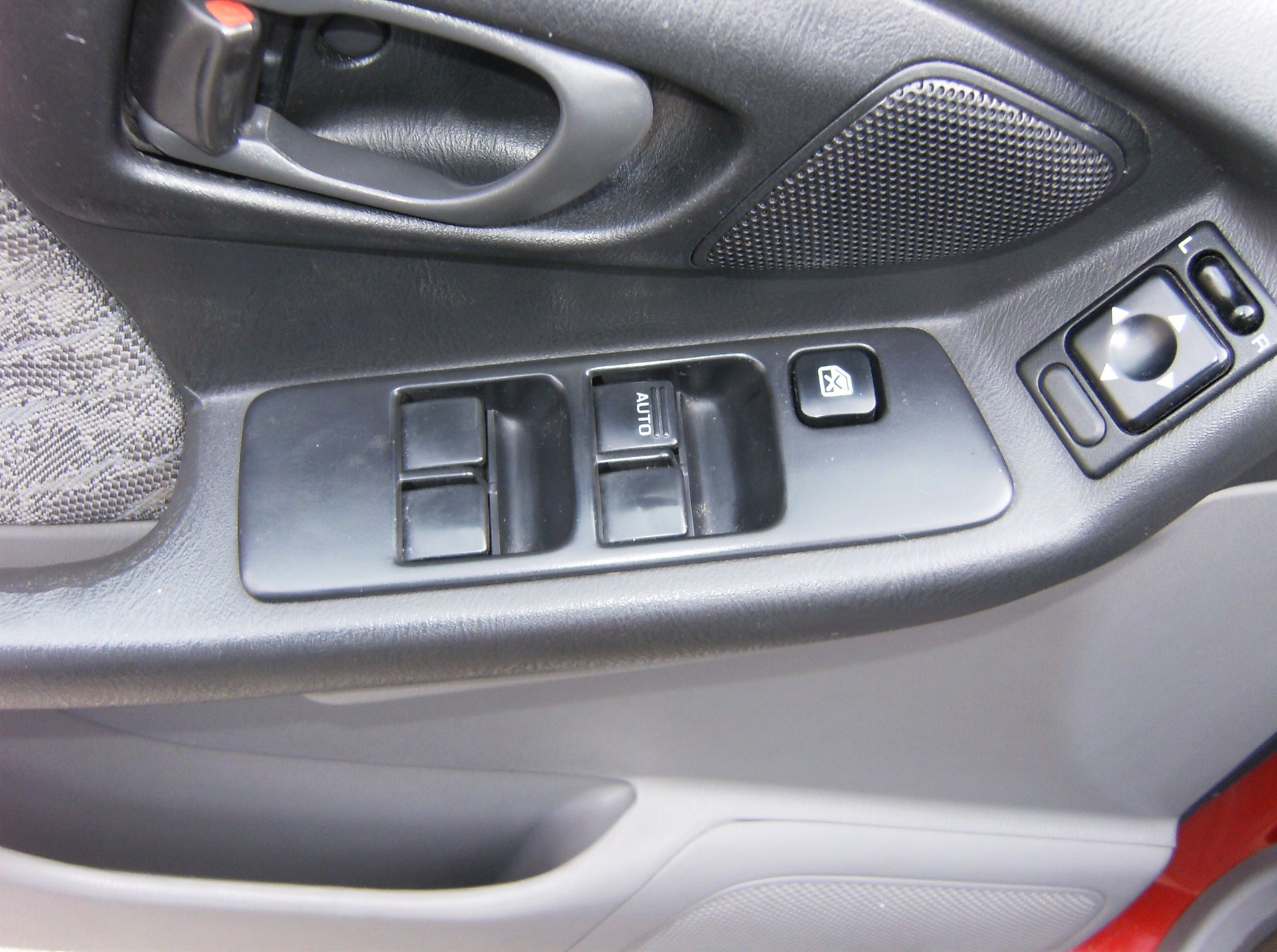 SUBARU Forester 2.0 A-image-8