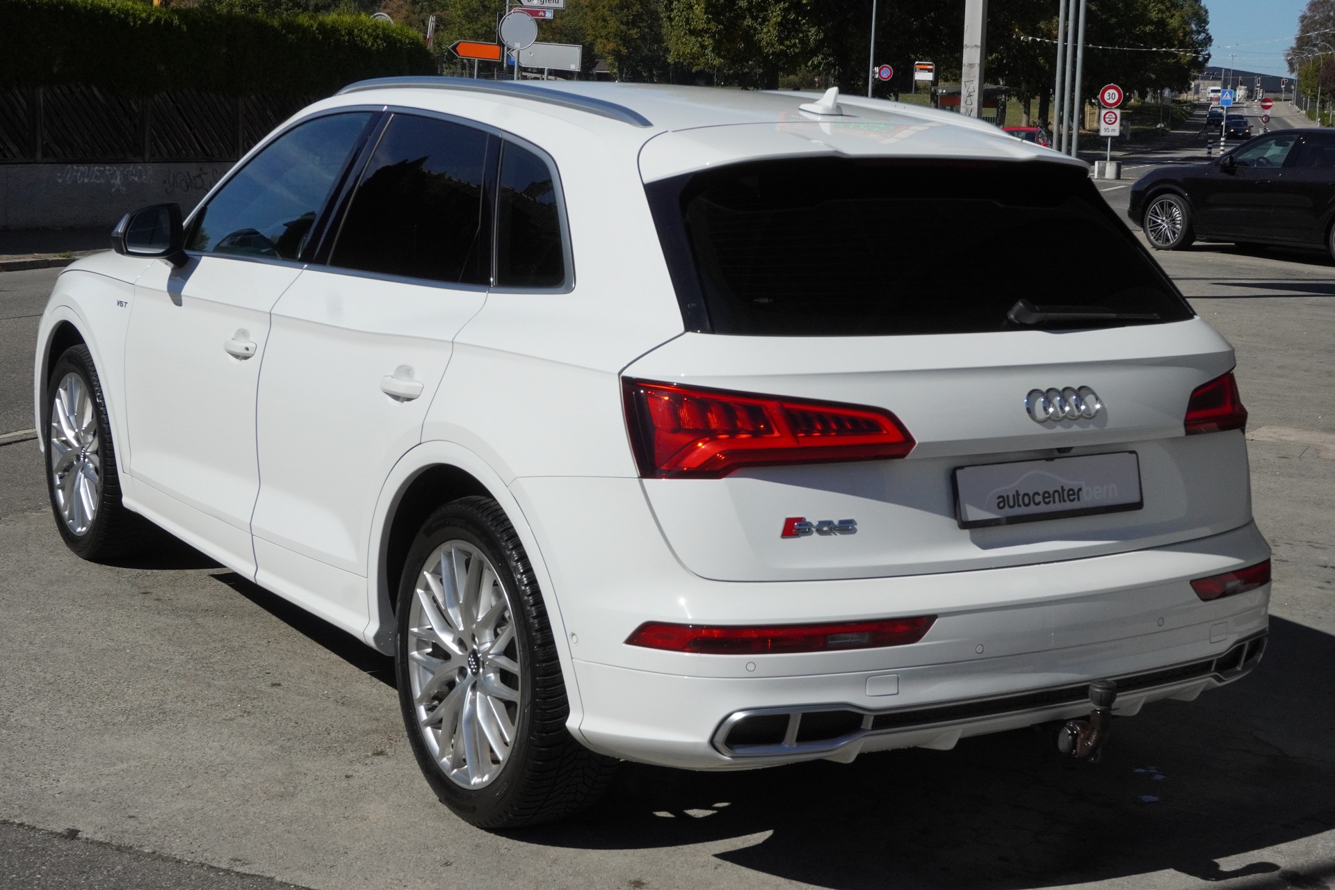 AUDI SQ5 3.0 TFSI quattro S-tronic-image-6