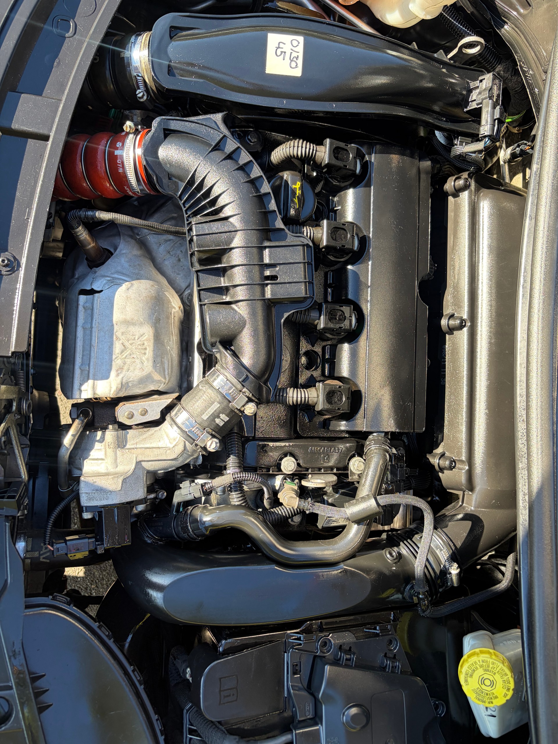 PEUGEOT 207 CC 1.6 16V Turbo Swiss Edition-image-2