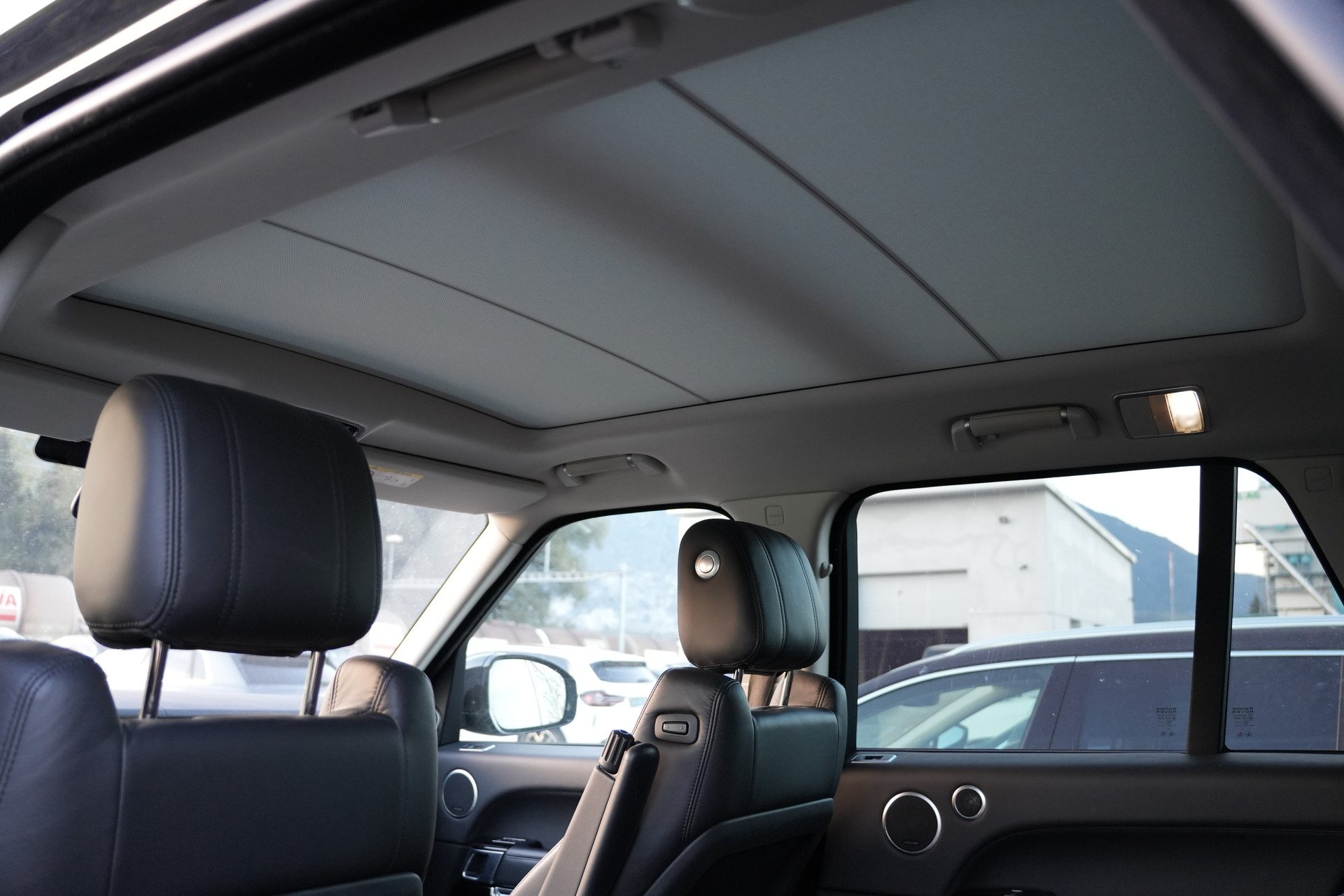LAND ROVER Range Rover 3.0 TDV6 Vogue Automatic-image-6