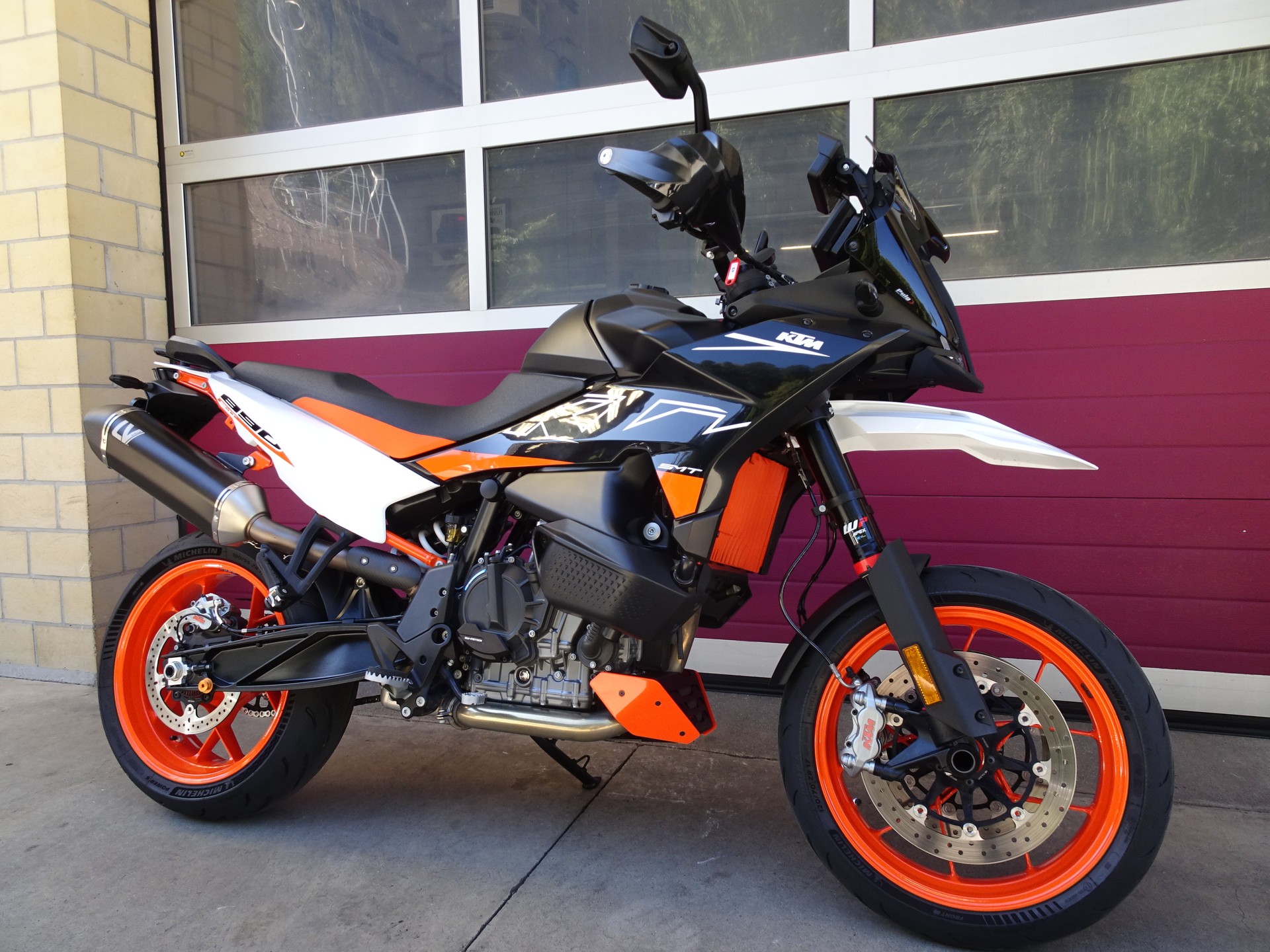KTM 890 SMT-image-10