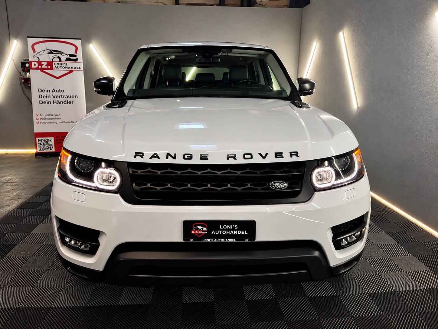 LAND ROVER Range Rover Sport 3.0 TDV6 HSE Dynamic Automatic-image-1
