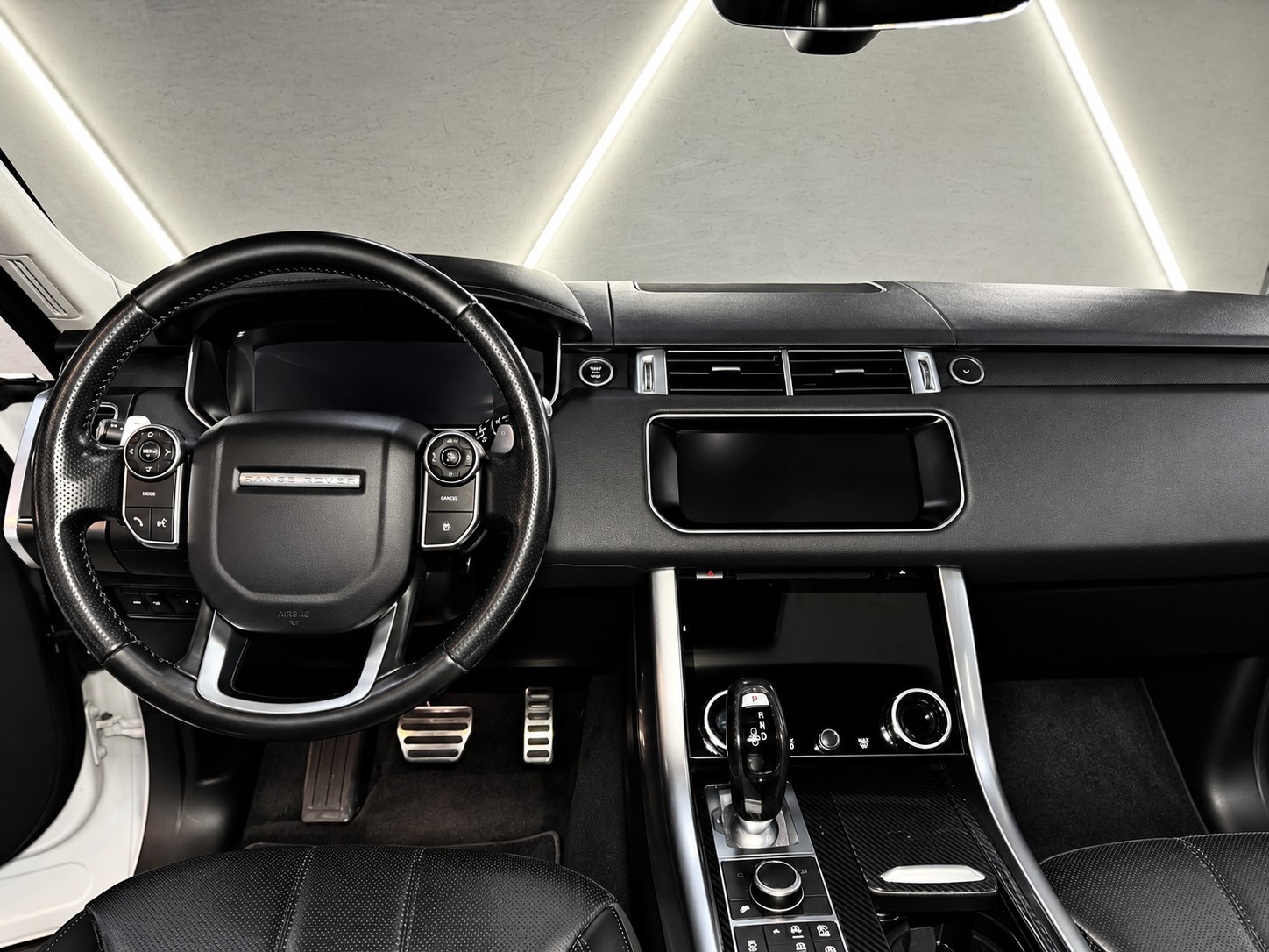 LAND ROVER Range Rover Sport 3.0 TDV6 HSE Dynamic Automatic-image-9