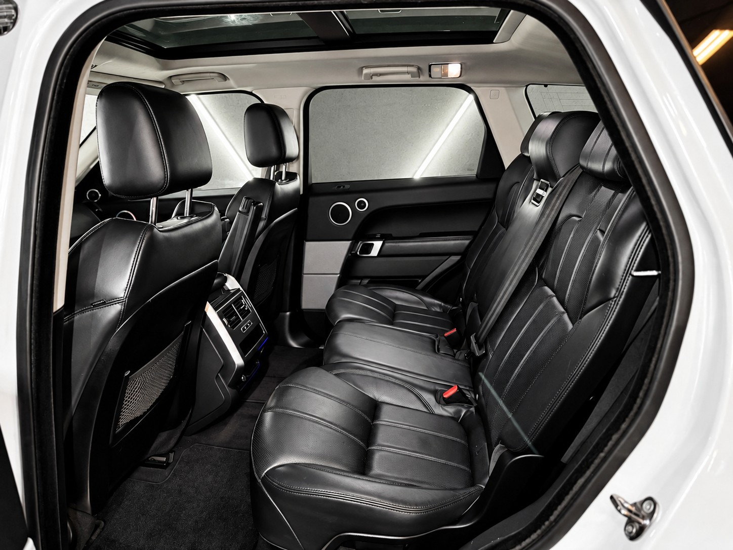 LAND ROVER Range Rover Sport 3.0 TDV6 HSE Dynamic Automatic-image-8
