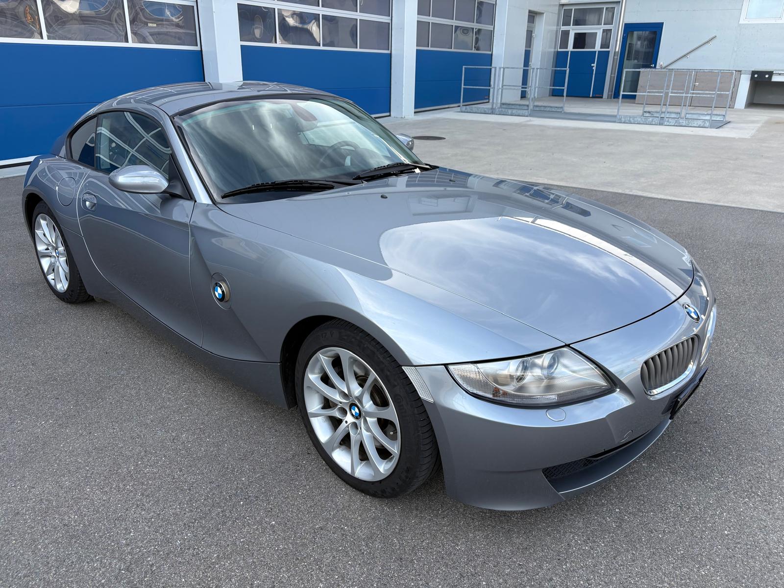 BMW Z4 3.0si Coupé-image-1