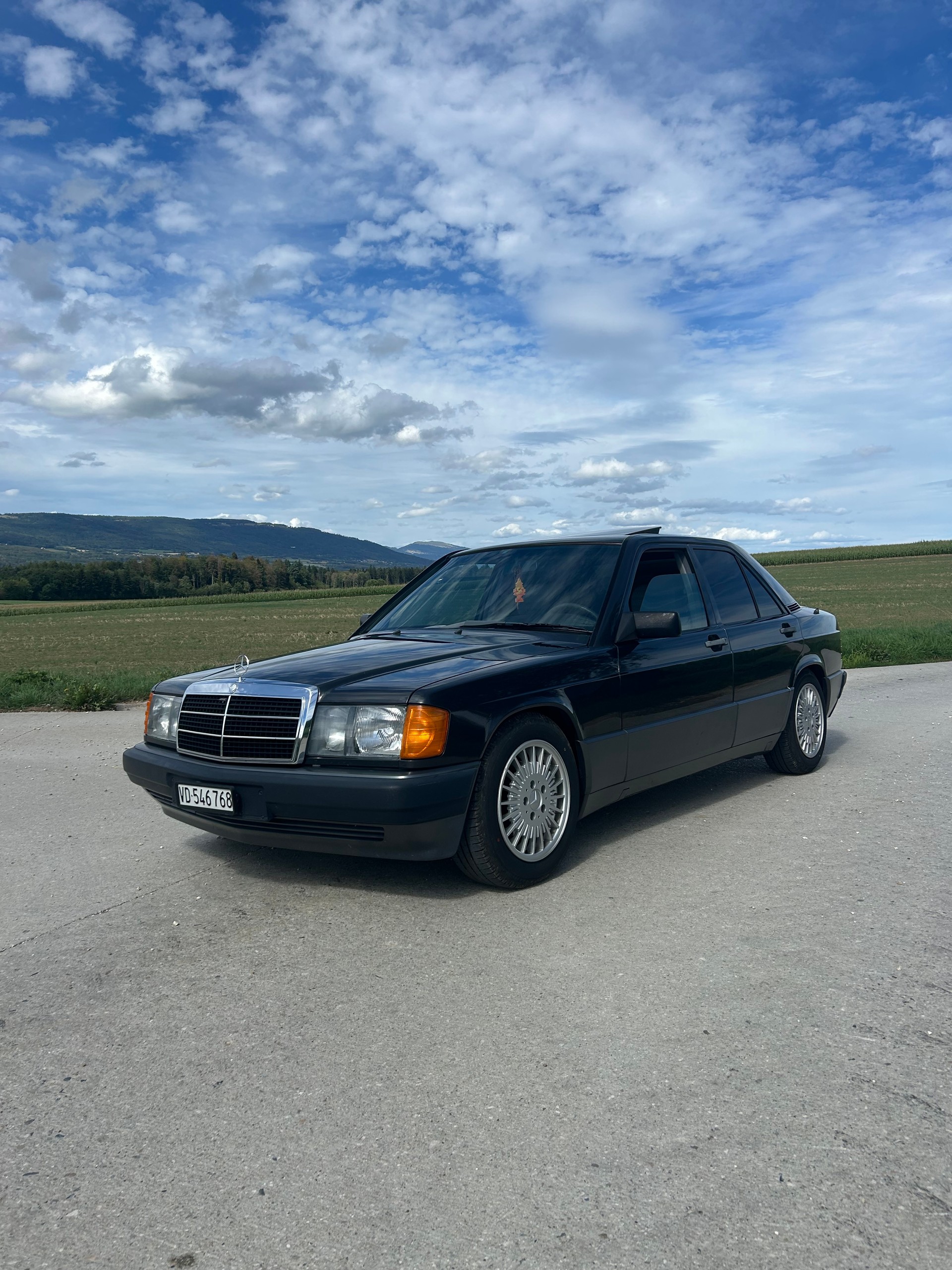 MERCEDES-BENZ 190 E 2.3-image-0