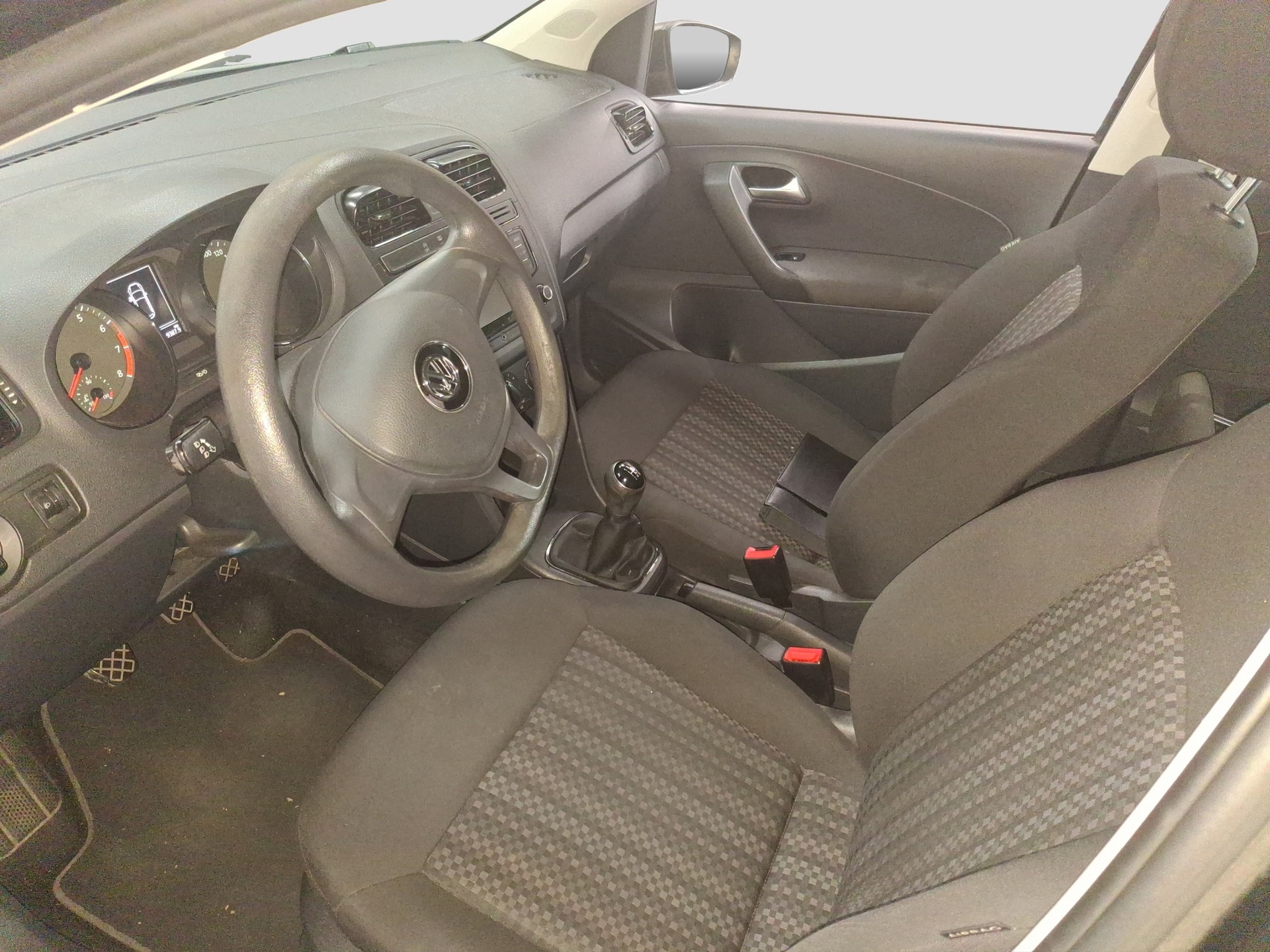 VW Polo 1.0 BMT Trendline-image-8