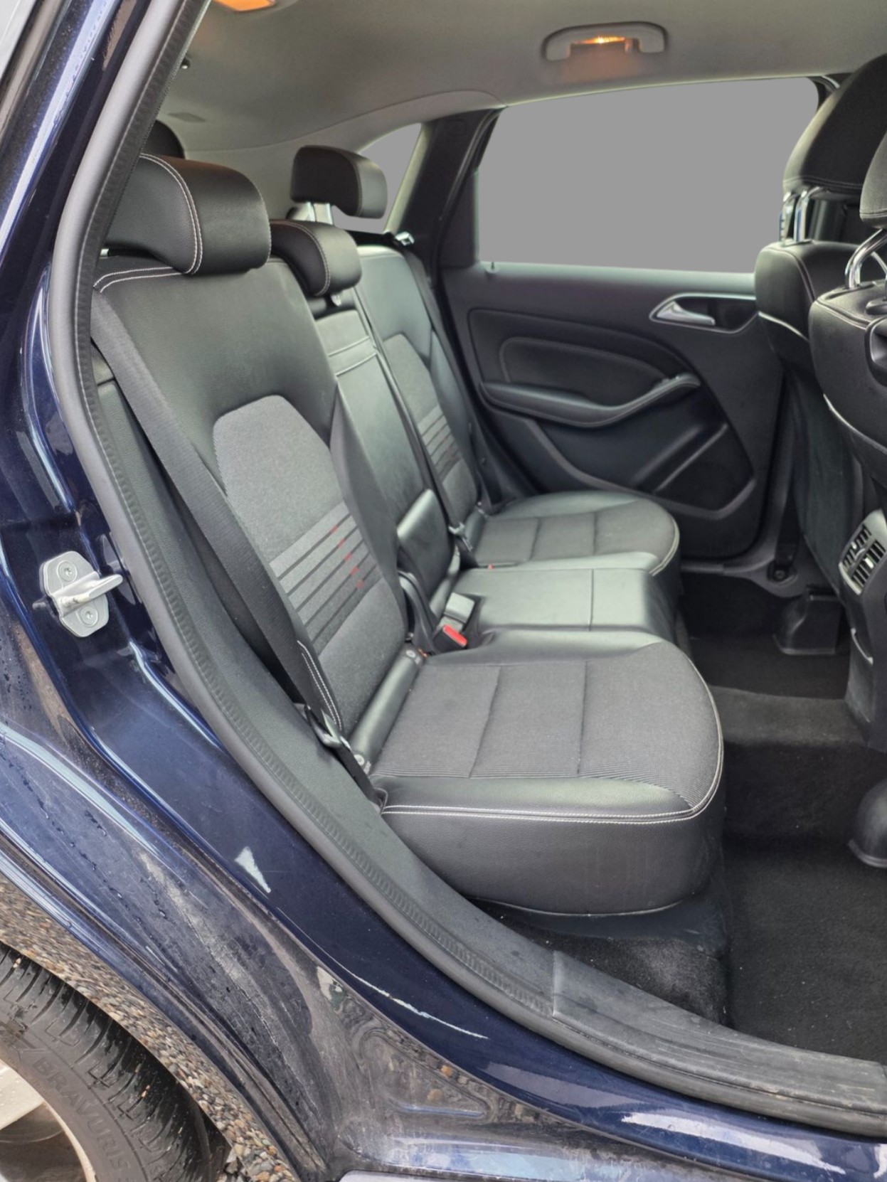MERCEDES-BENZ B 220 Style 4Matic 7G-DCT-image-12