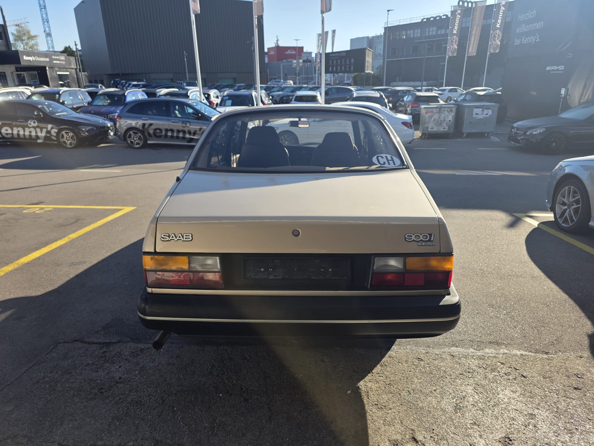 SAAB 900i 2.0-16 Swiss-image-3