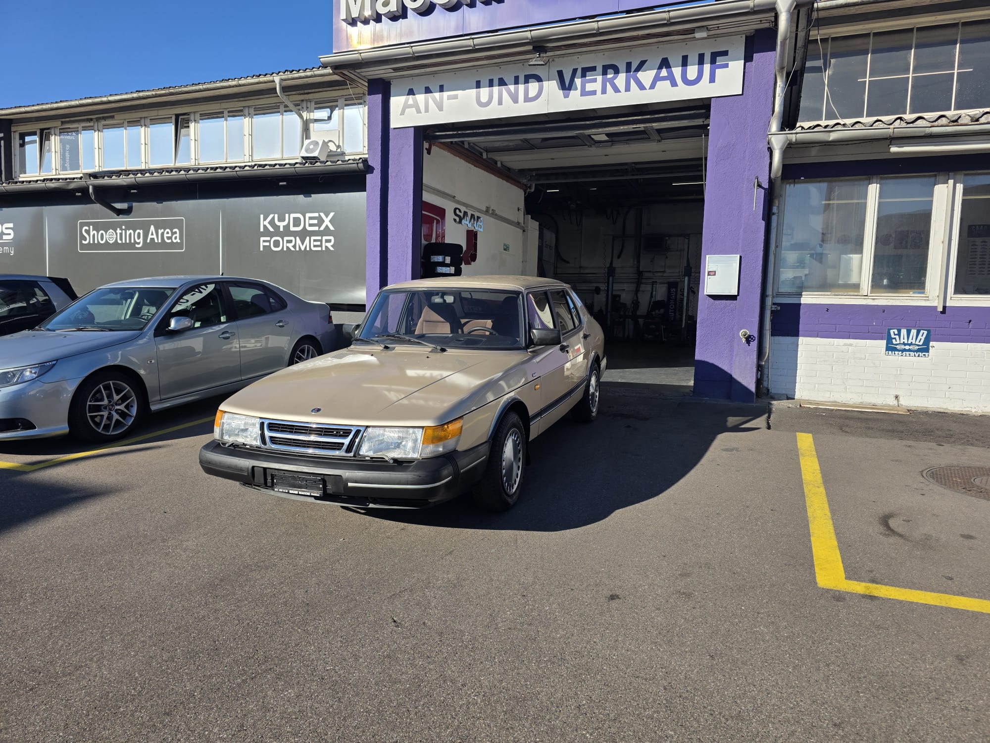 Car photo