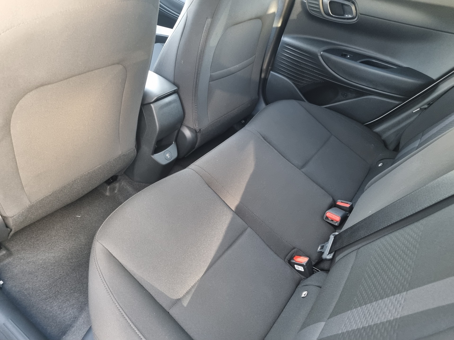 HYUNDAI i20 1.0 T-GDi Amplia GO! DCT-image-8