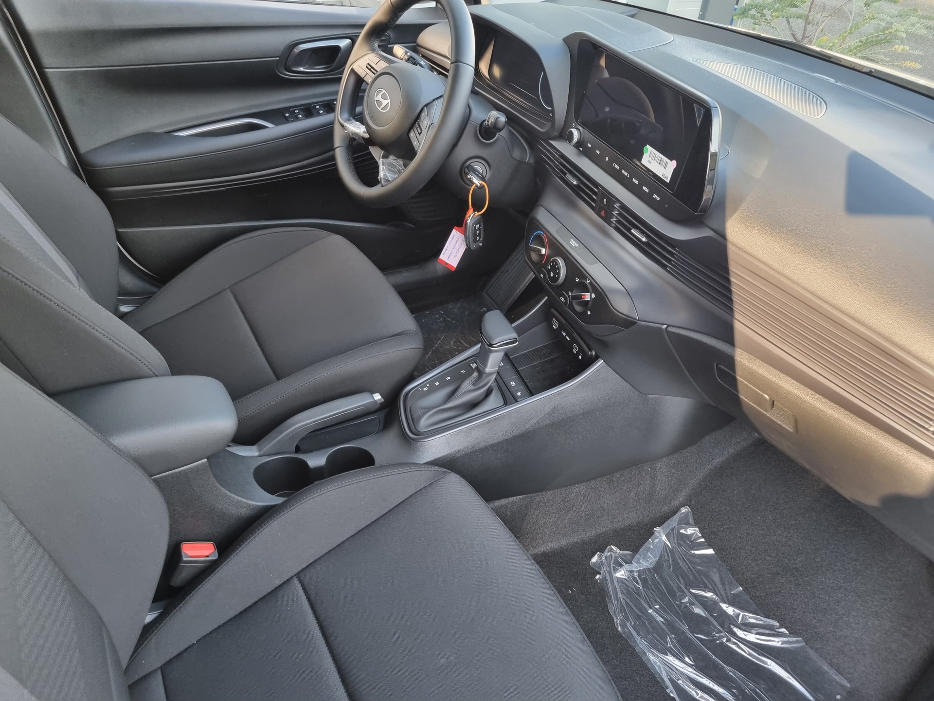 HYUNDAI i20 1.0 T-GDi Amplia GO! DCT-image-11
