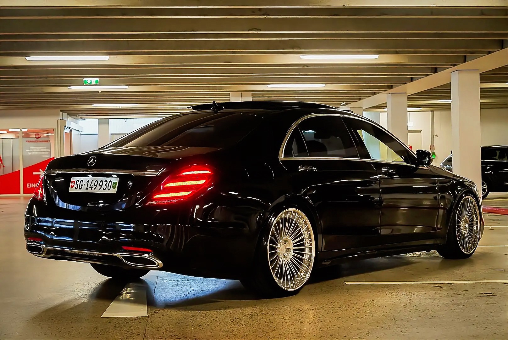 MERCEDES-BENZ S 350 d AMG Line 4matic lang-image-3