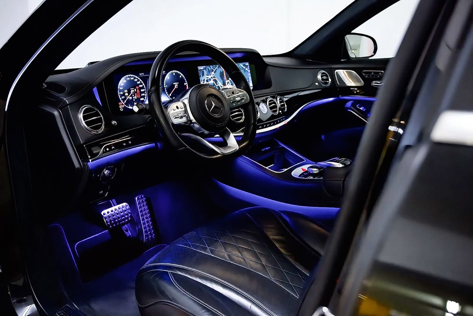 MERCEDES-BENZ S 350 d AMG Line 4matic lang-image-4