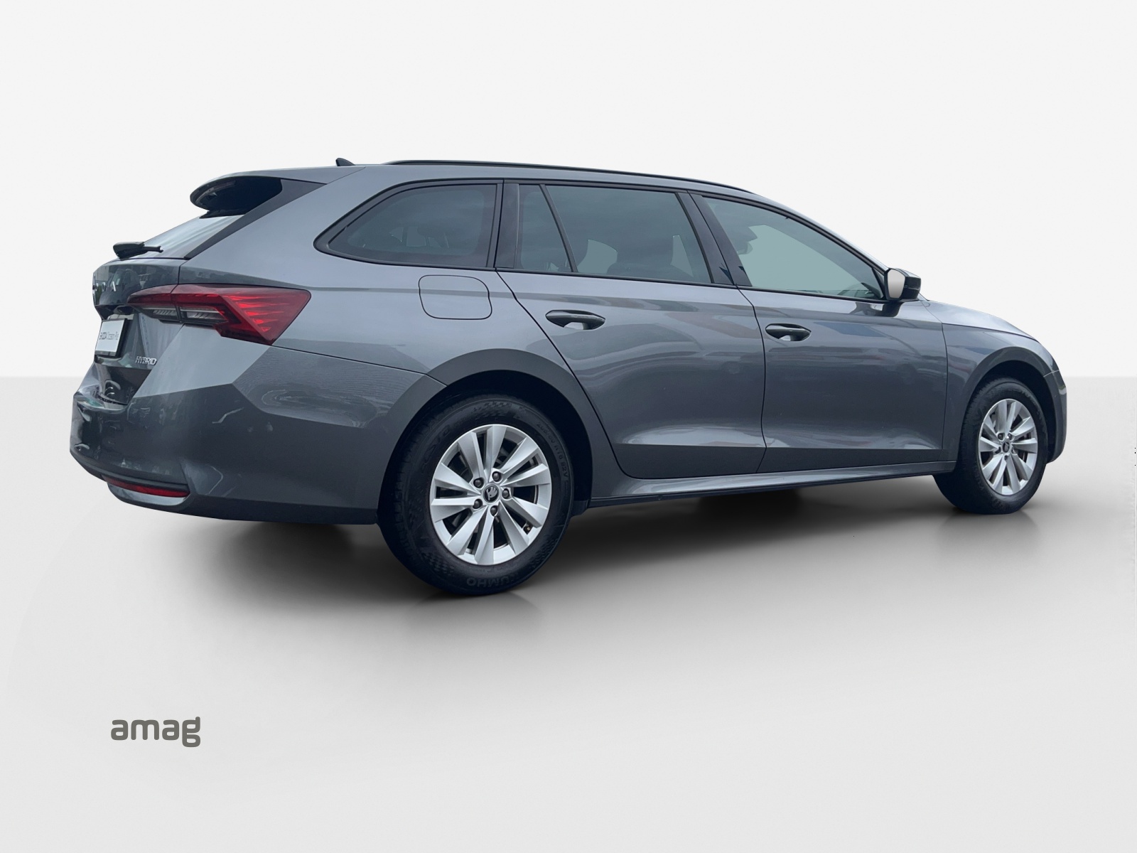 SKODA Octavia Combi 1.5 TSI mHEV DSG Dynamic-image-4