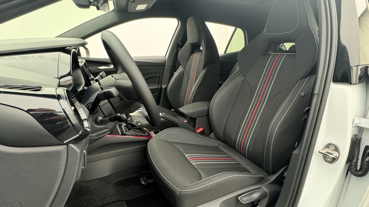 SKODA Fabia 1.0 TSI Monte Carlo DSG-image-4