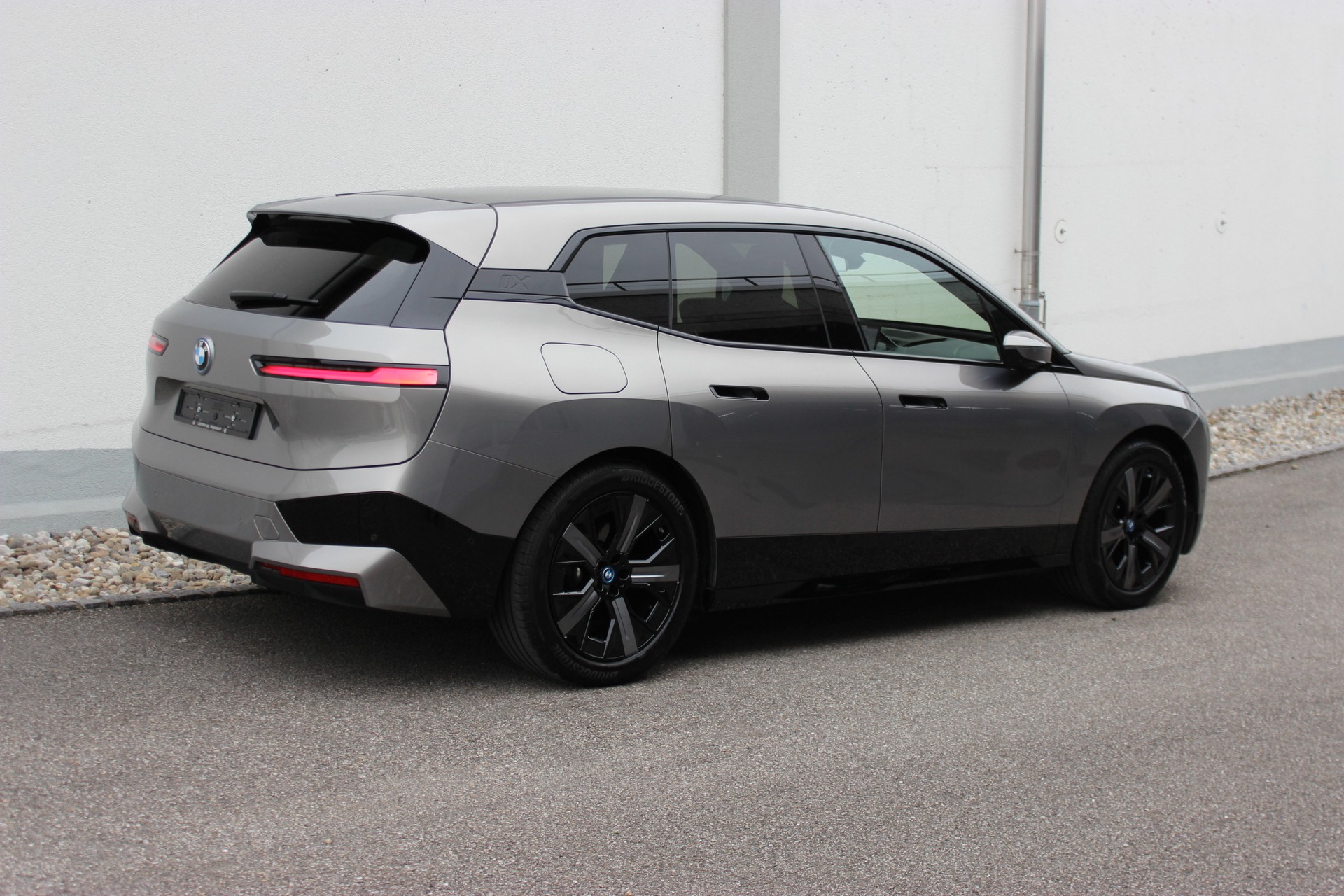 BMW iX xDrive50 *Edition Sport* oxidgrau metallic 🎉0.0%-LEASINGAKTION🎉-image-4