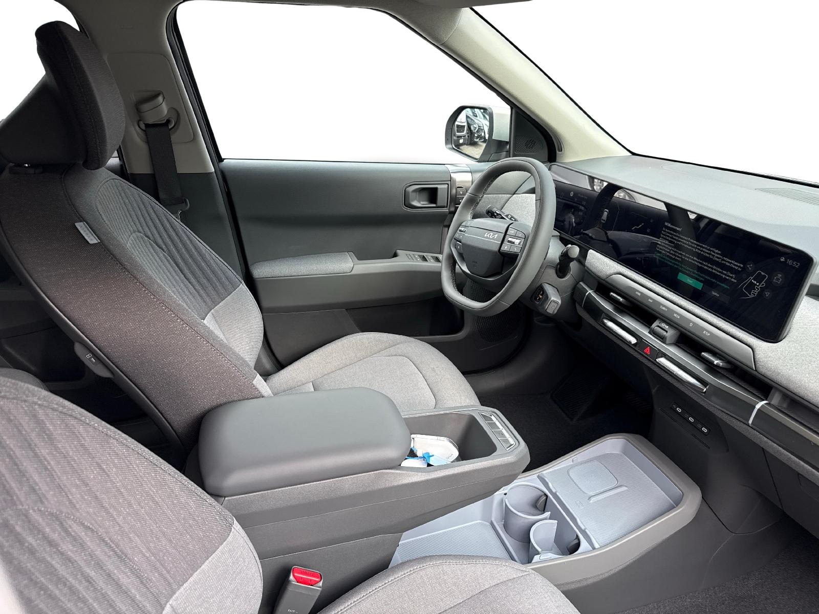 KIA EV3 81,4 kWh Earth 4x4-image-10