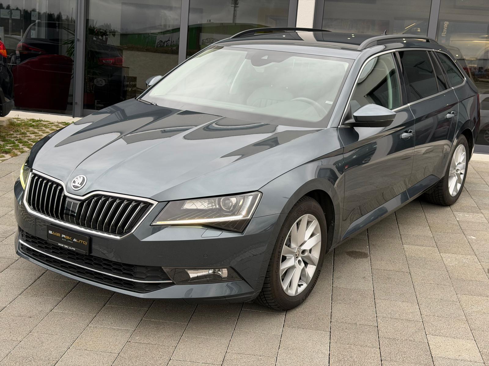 SKODA Superb Combi 1.4 TSI Style 4x4-image-3
