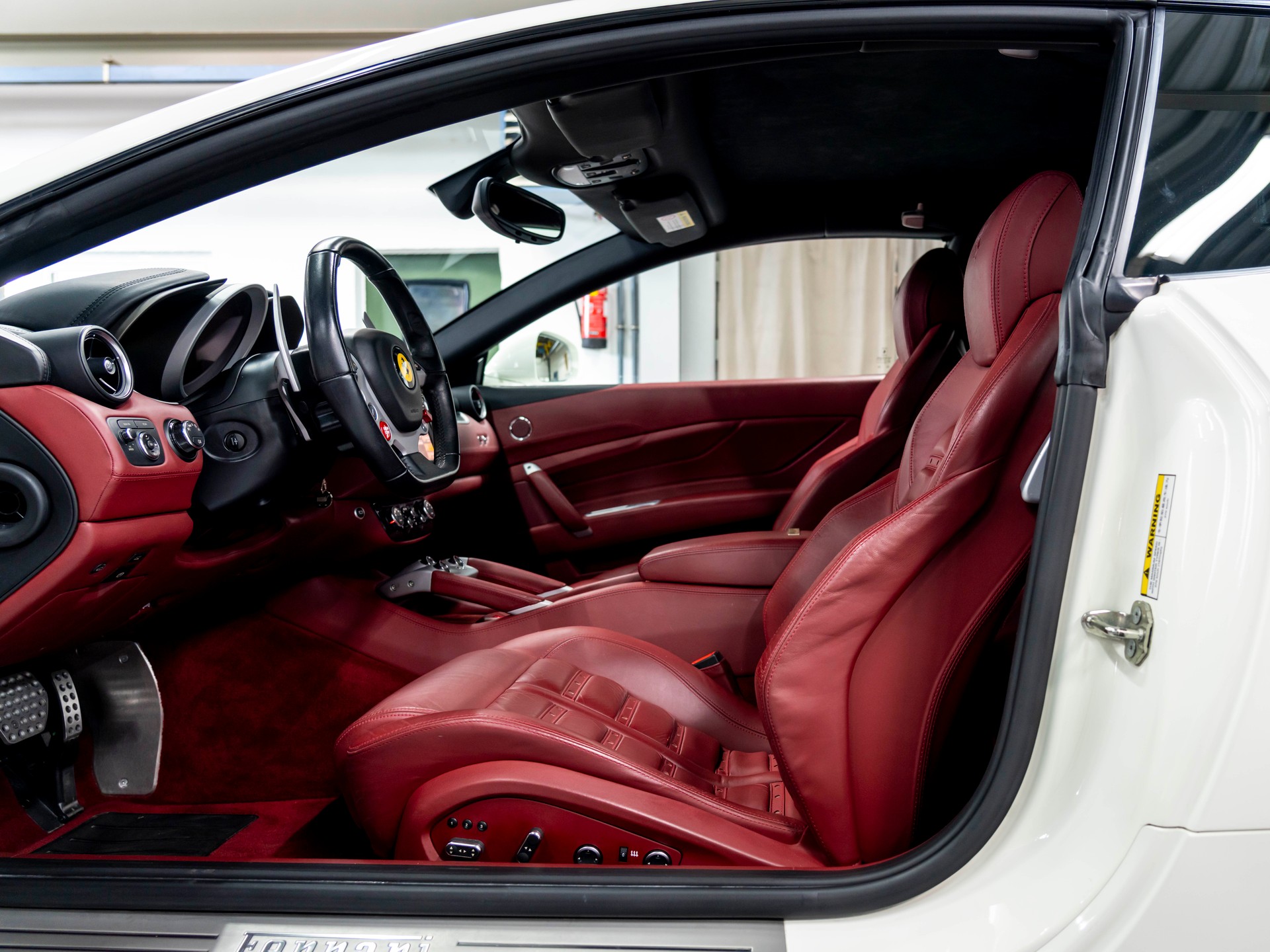 FERRARI FF-image-20