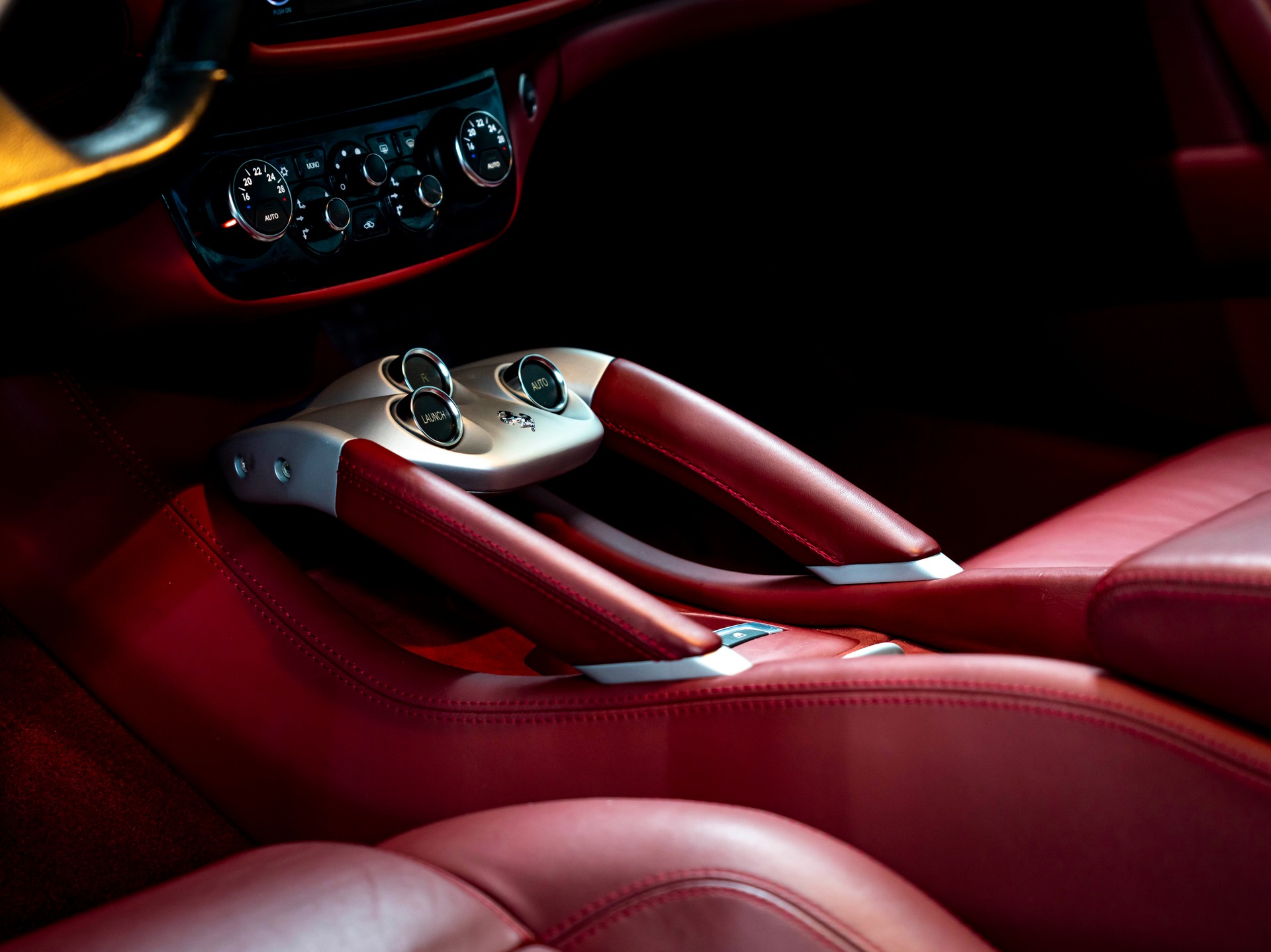 FERRARI FF-image-16