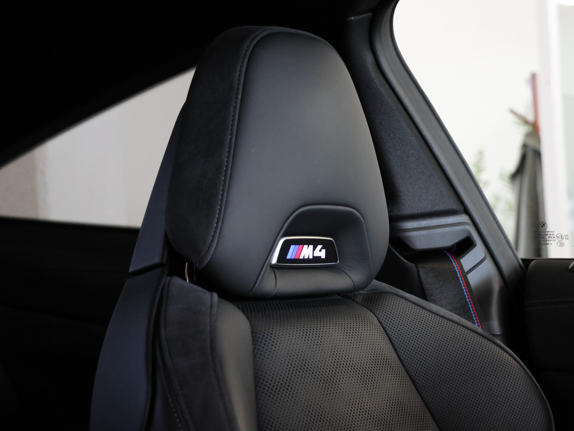 BMW M4 Coupé Competition M xDrive *SKYSCRAPER-GRAU LACKIERUNG*-image-21