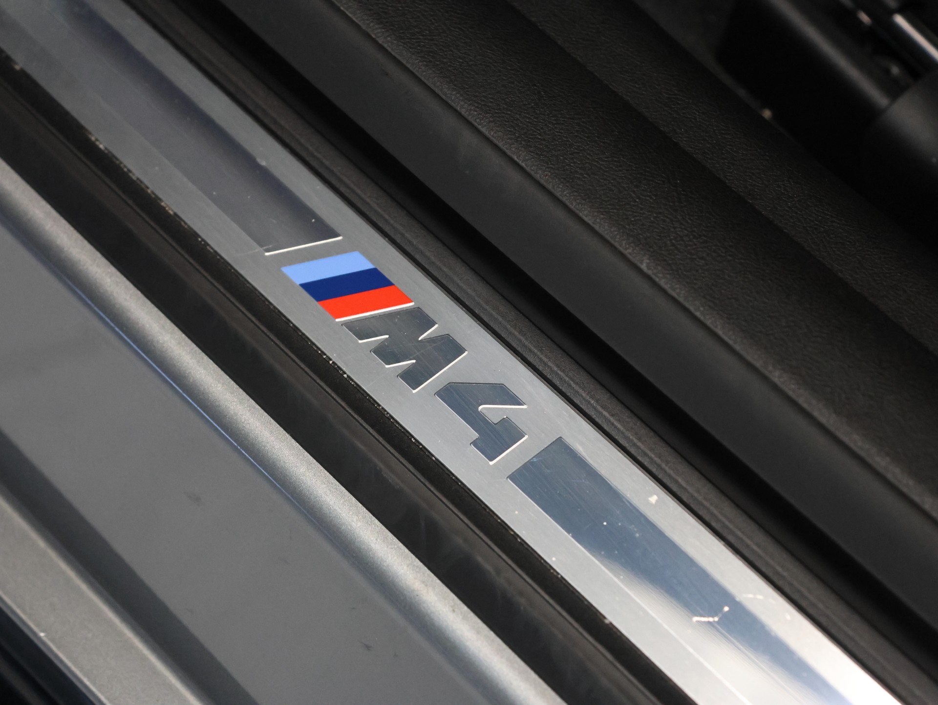 BMW M4 Coupé Competition M xDrive *SKYSCRAPER-GRAU LACKIERUNG*-image-18