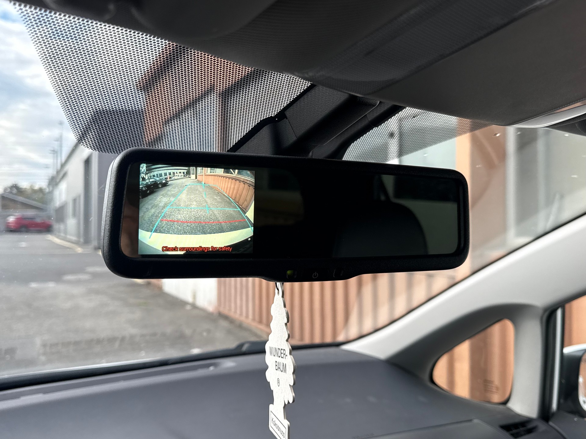 TOYOTA Auris 1.8 16V HSD Linea Sol Premium-image-9