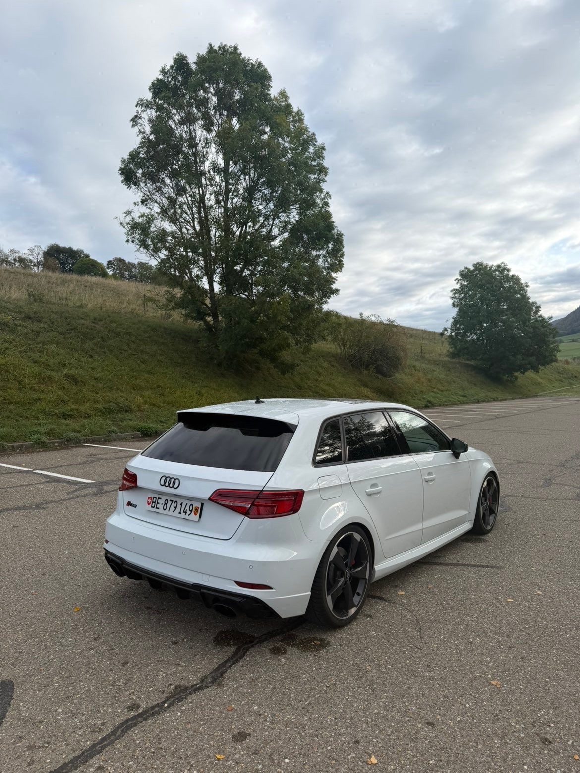 AUDI 2.5 T FSI quattro S-Tronic-image-1