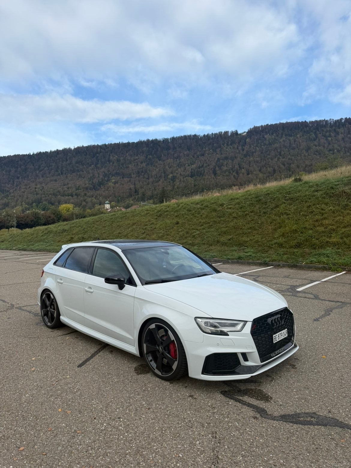 Car photo