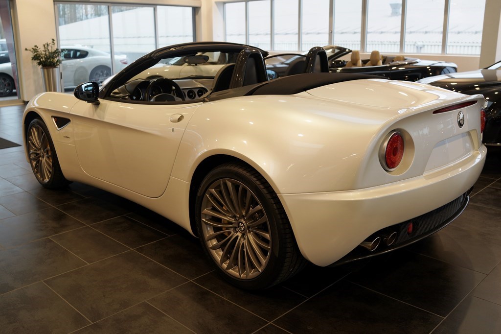 ALFA ROMEO 8C Competizione Spider-image-5
