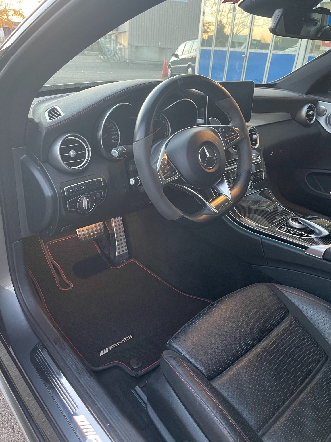 MERCEDES-BENZ C 43 AMG 4Matic 9G-tronic-image-3