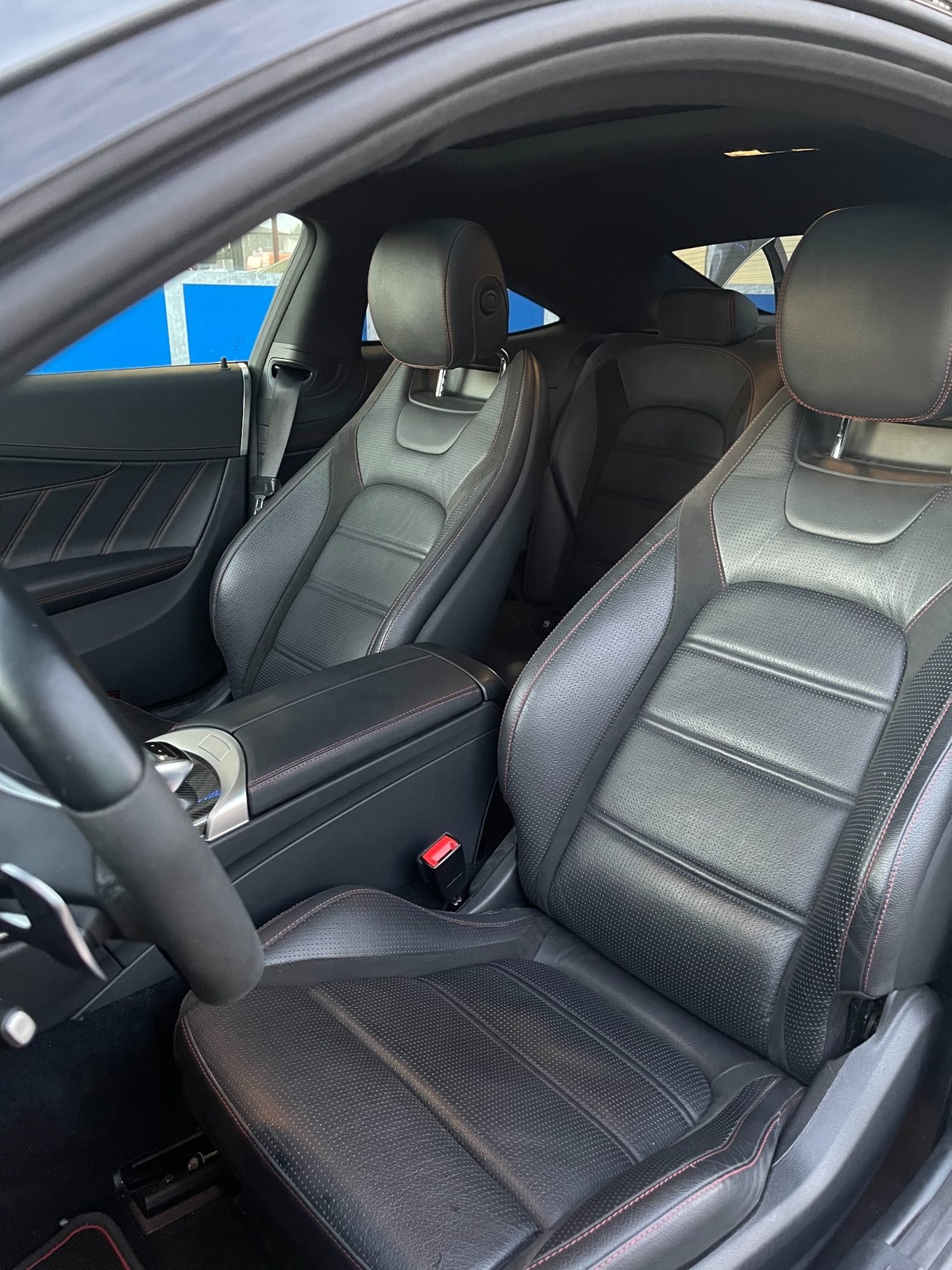 MERCEDES-BENZ C 43 AMG 4Matic 9G-tronic-image-4