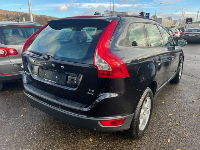 VOLVO XC60 D5 AWD-image-4