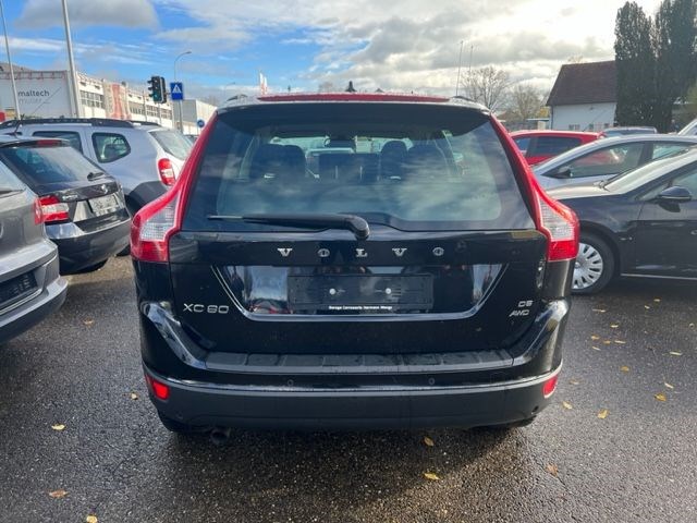 VOLVO XC60 D5 AWD-image-5