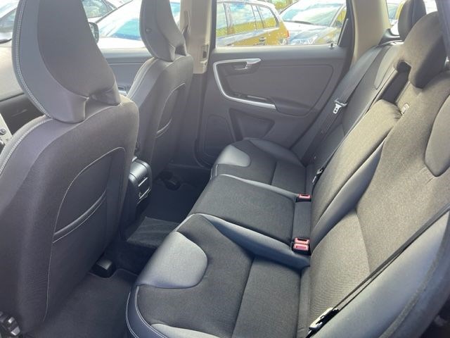 VOLVO XC60 D5 AWD-image-7