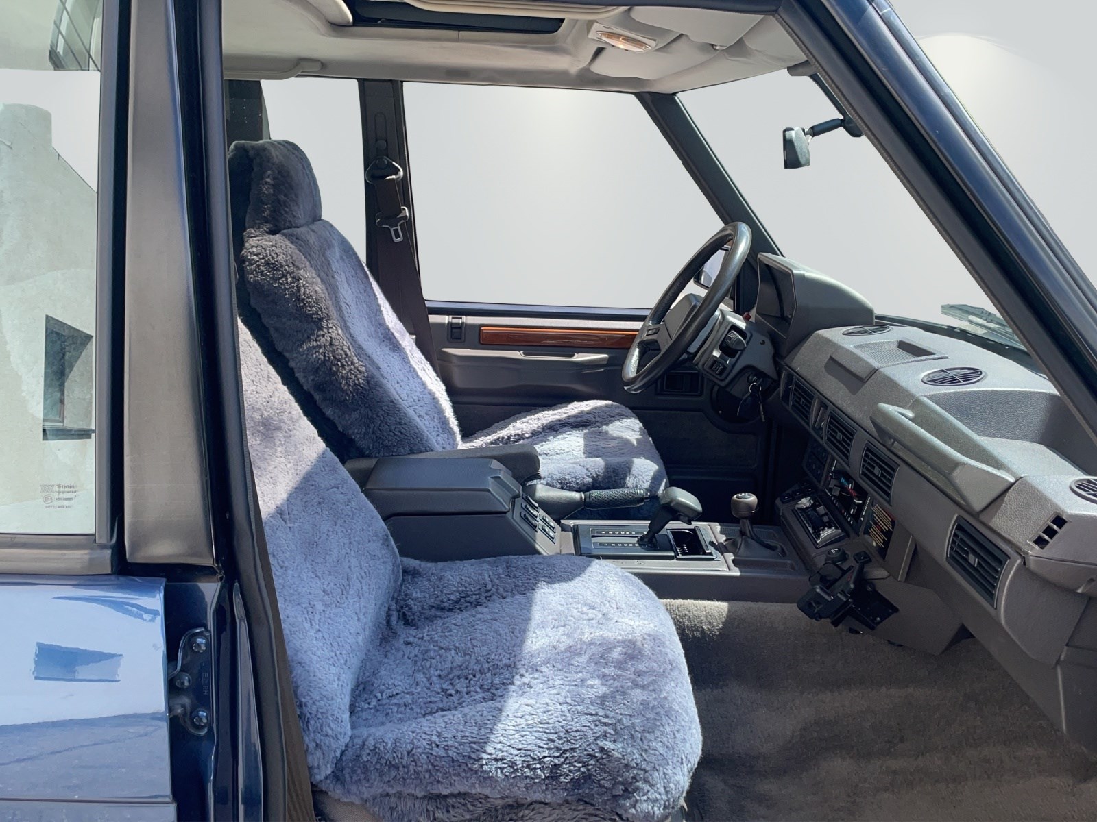 LAND ROVER Range Rover 3.9 Vogue ABS-image-8