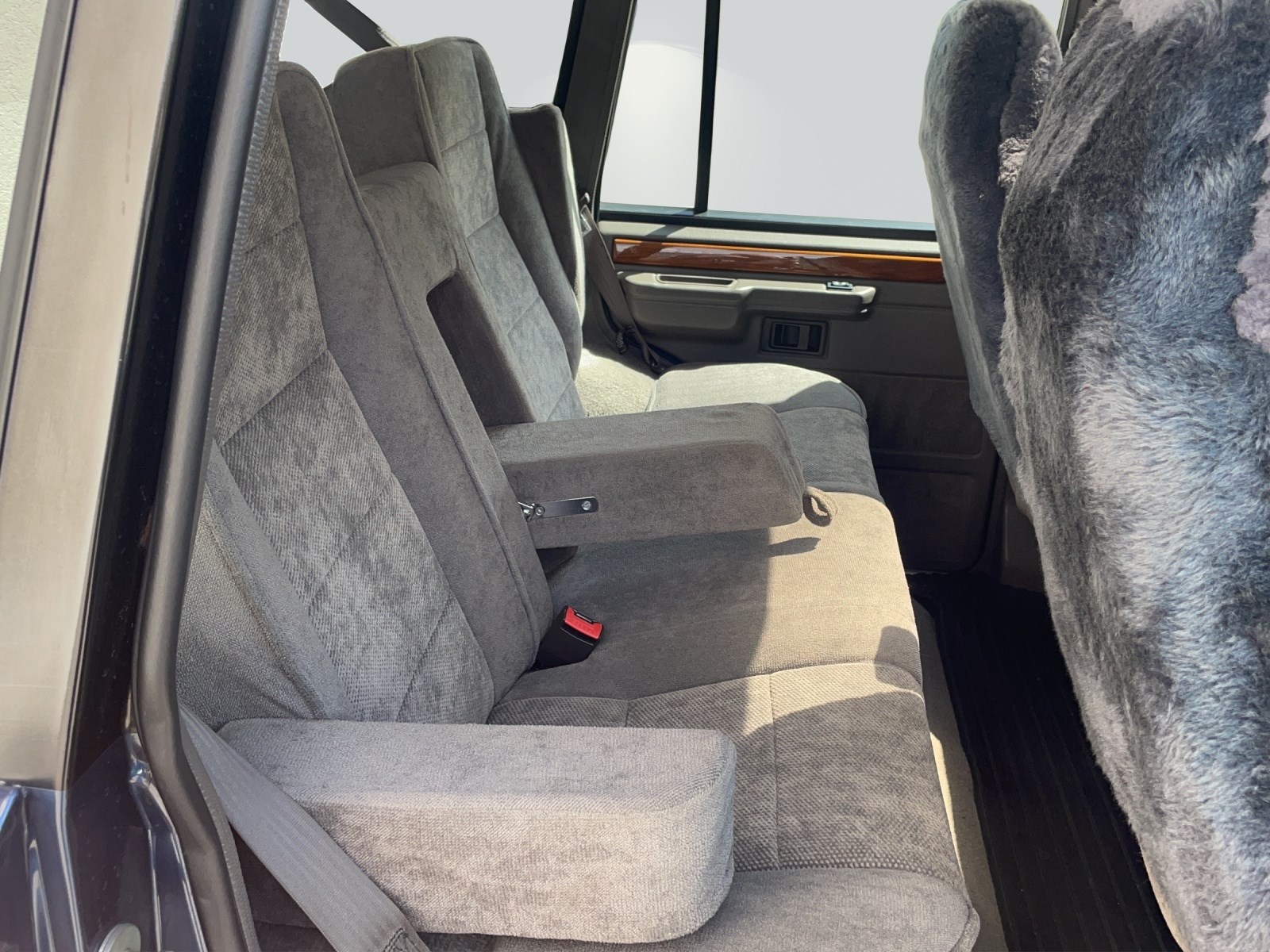 LAND ROVER Range Rover 3.9 Vogue ABS-image-9