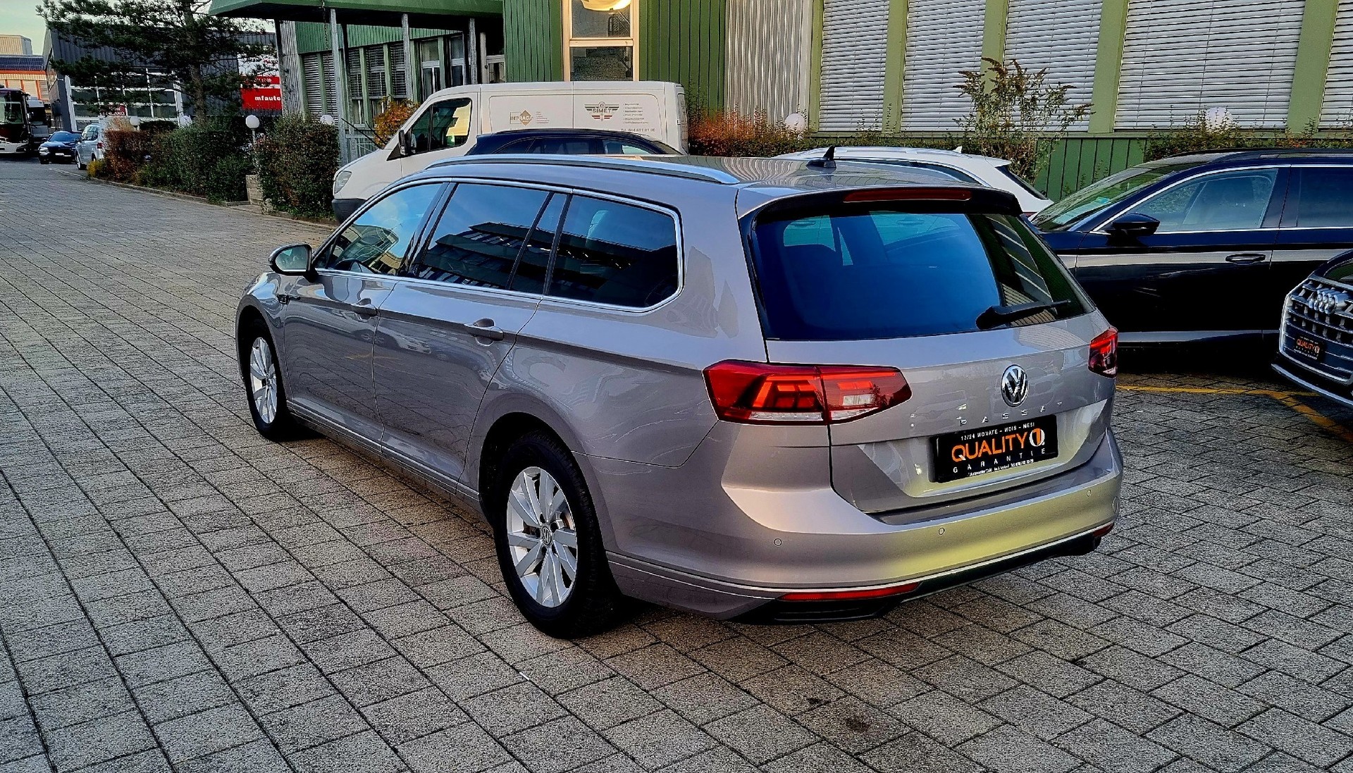 VW Passat 2.0 TDI BMT R-Line Neue Model DSG-image-4
