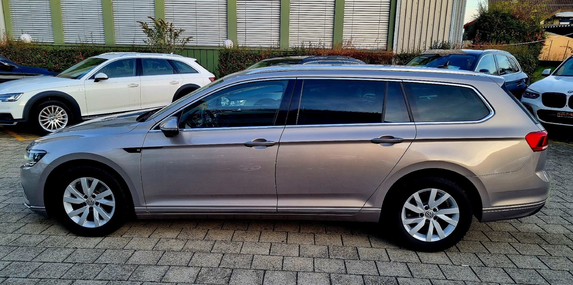VW Passat 2.0 TDI BMT R-Line Neue Model DSG-image-5