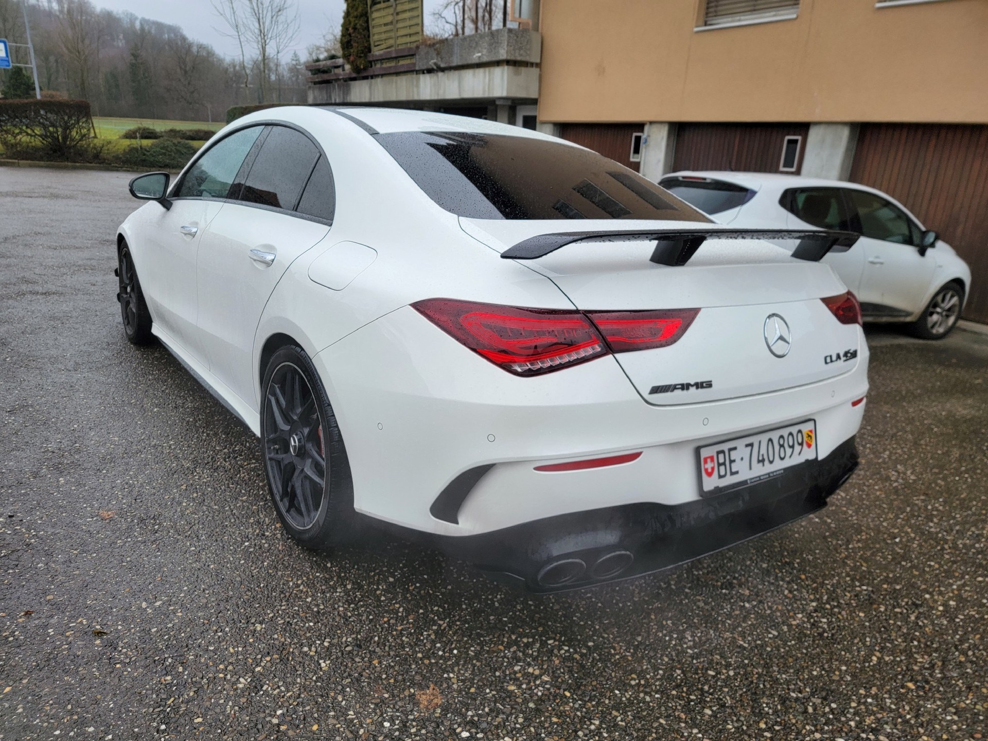 MERCEDES-BENZ CLA 45 S AMG 4Matic+ 8G-DCT-image-4