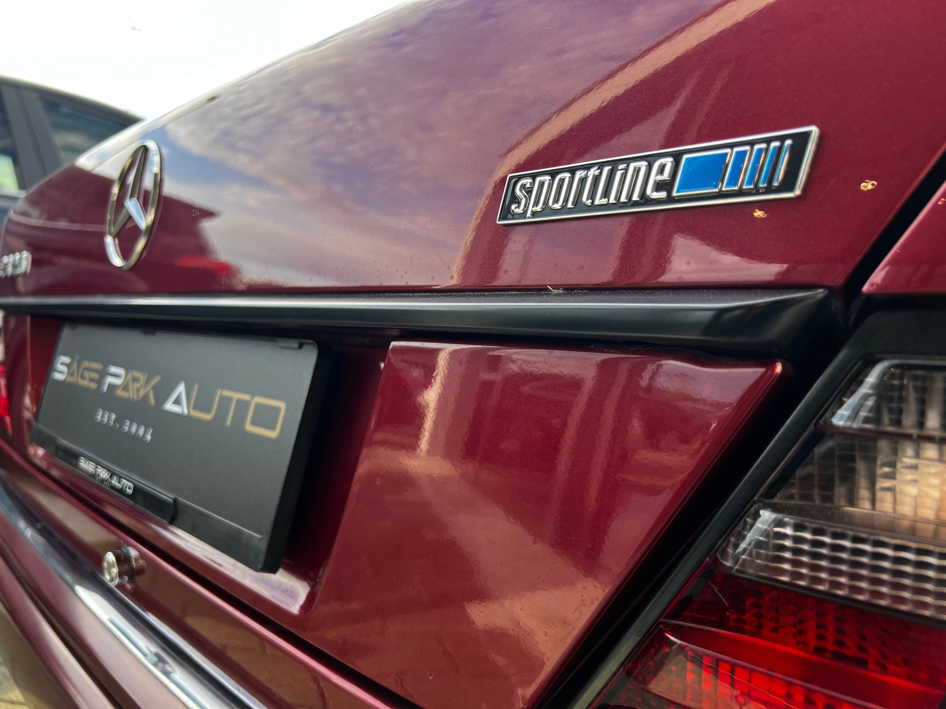 MERCEDES-BENZ E 320 Cabrio *SPORTLINE*-showroom-element-2