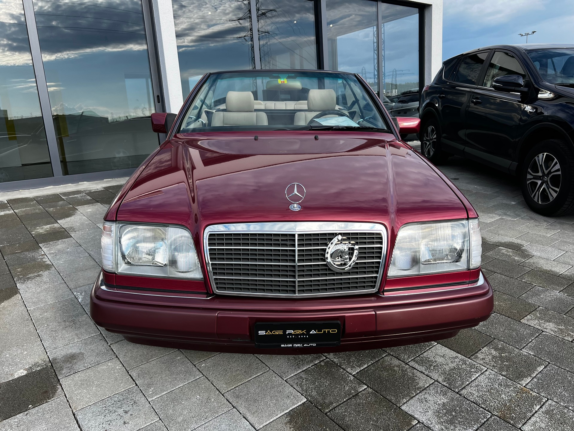 MERCEDES-BENZ E 320 Cabrio *SPORTLINE*-image-4